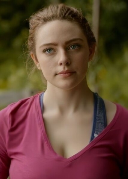 Danielle Rose Russell photo