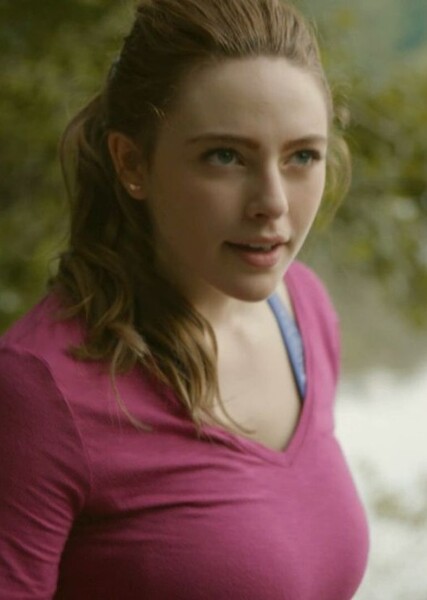 Danielle Rose Russell photo
