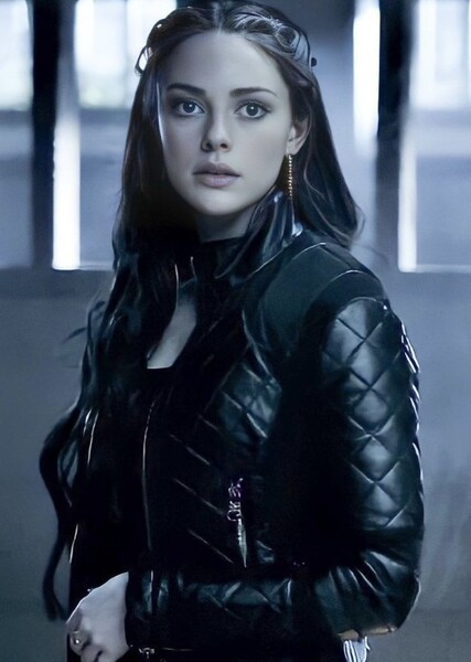 Danielle Rose Russell photo