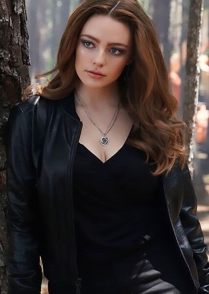 Danielle Rose Russell photo