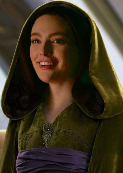 Danielle Rose Russell photo