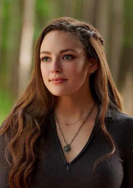 Danielle Rose Russell photo