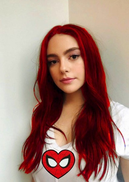 Danielle Rose Russell photo