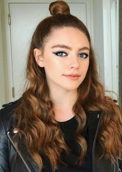 Danielle Rose Russell photo