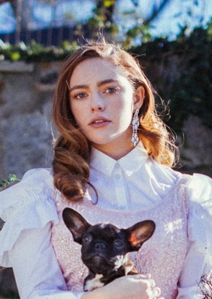 Danielle Rose Russell photo