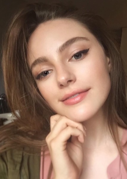 Danielle Rose Russell photo