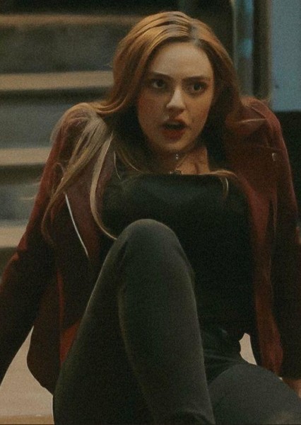 Danielle Rose Russell photo