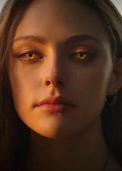 Danielle Rose Russell photo