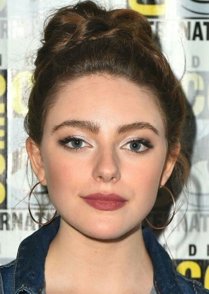 Danielle Rose Russell photo