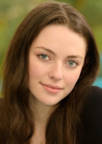 Danielle Rose Russell photo