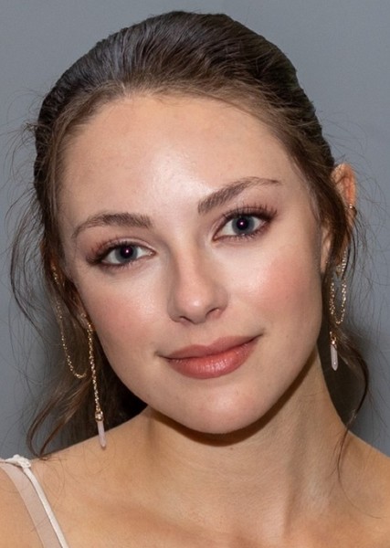 Danielle Rose Russell photo