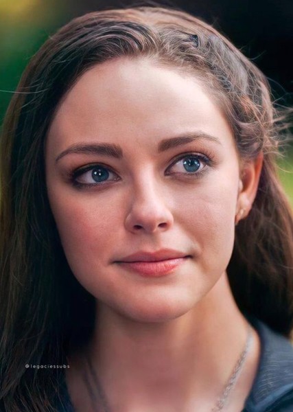 Danielle Rose Russell photo