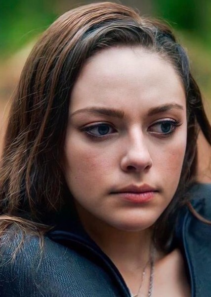 Danielle Rose Russell photo
