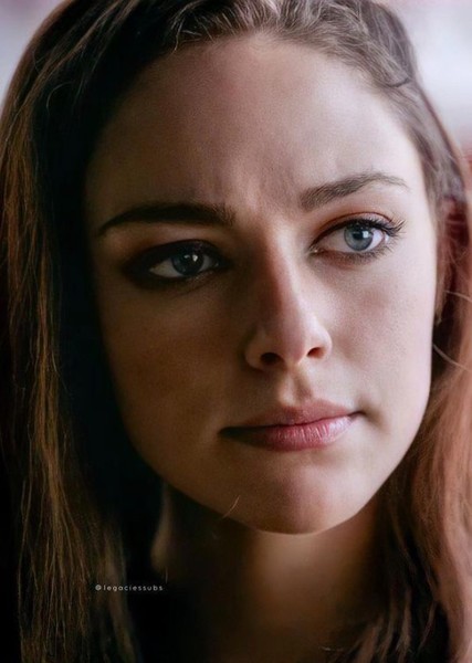 Danielle Rose Russell photo