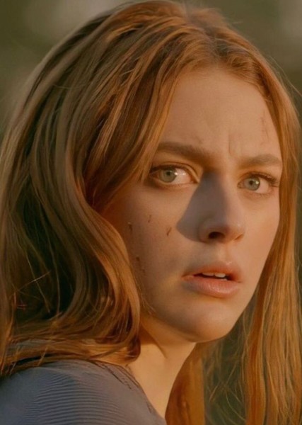 Danielle Rose Russell photo