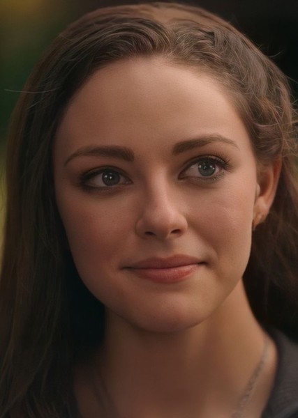 Danielle Rose Russell photo