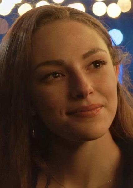 Danielle Rose Russell photo