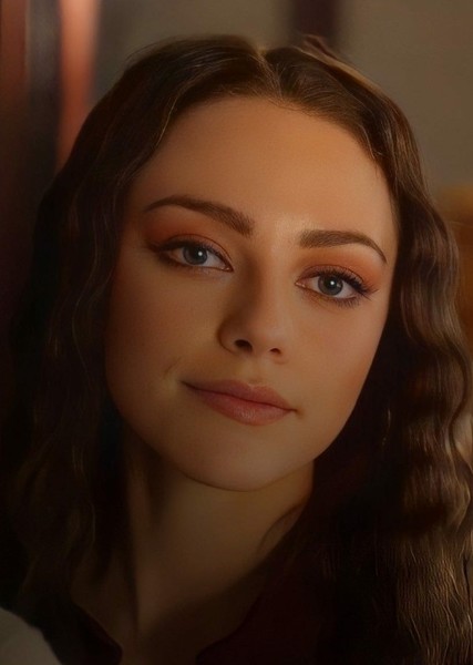 Danielle Rose Russell photo