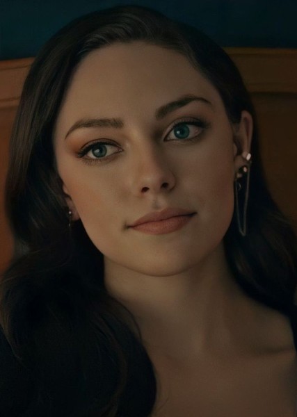 Danielle Rose Russell photo
