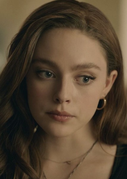 Danielle Rose Russell photo