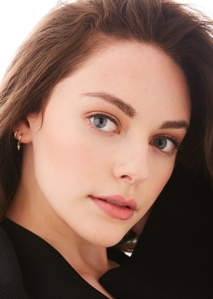 Danielle Rose Russell photo