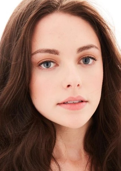 Danielle Rose Russell photo