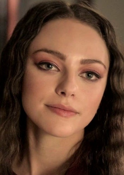 Danielle Rose Russell photo