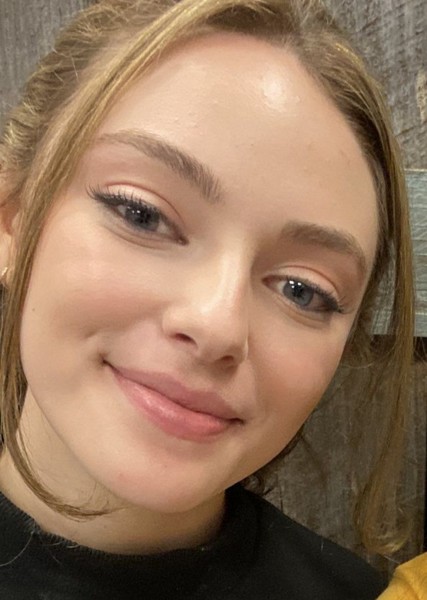 Danielle Rose Russell photo