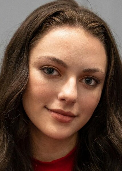 Danielle Rose Russell photo