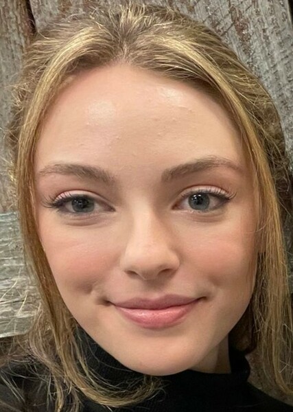 Danielle Rose Russell photo