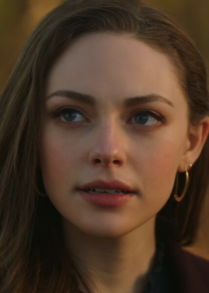 Danielle Rose Russell photo