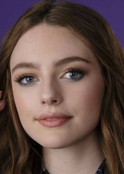 Danielle Rose Russell photo