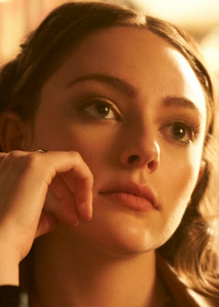 Danielle Rose Russell photo