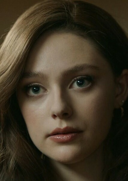 Danielle Rose Russell photo