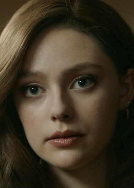Danielle Rose Russell photo