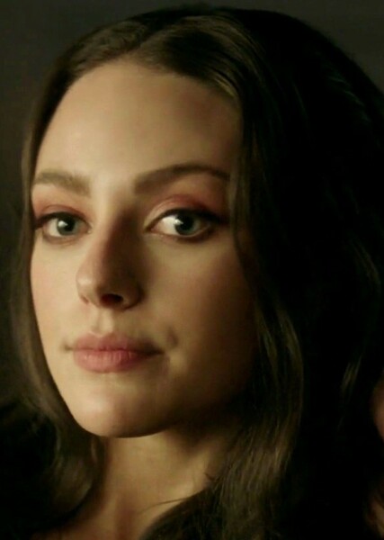 Danielle Rose Russell photo