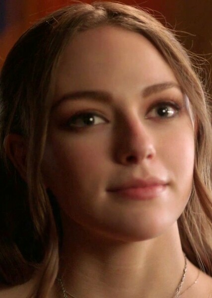 Danielle Rose Russell photo