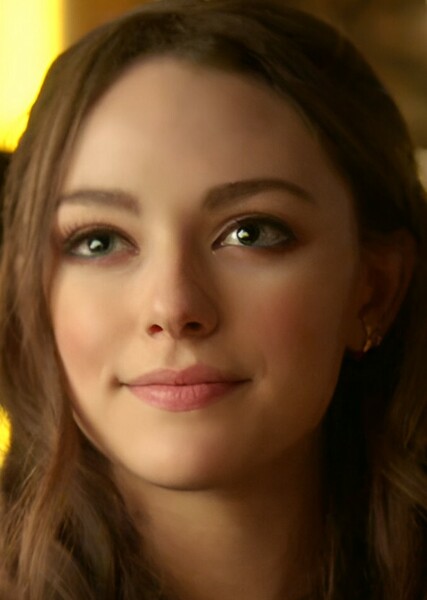 Danielle Rose Russell photo