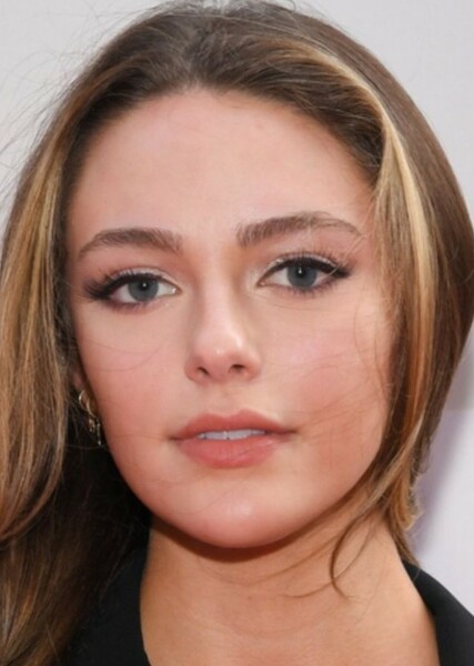 Danielle Rose Russell photo