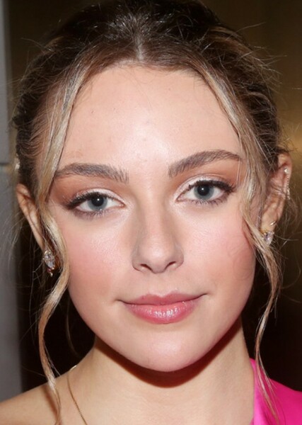 Danielle Rose Russell photo
