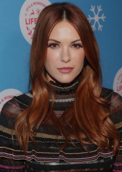 Danneel Ackles photo