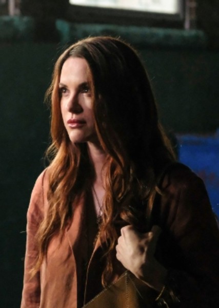 Danneel Ackles photo