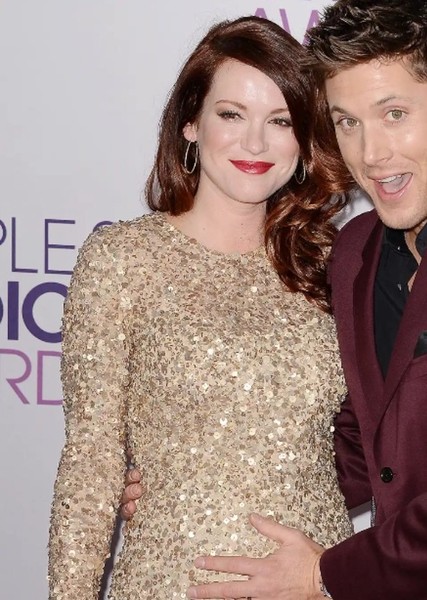 Danneel Ackles photo