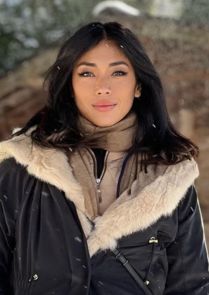 Danni Suzuki photo
