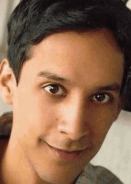 Danny Pudi