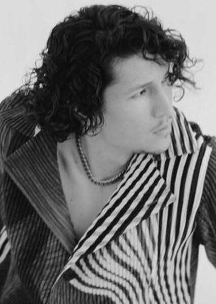 Danny Ramirez photo