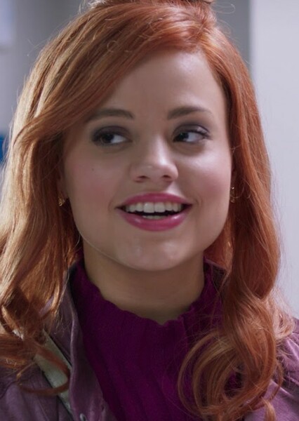 Daphne Blake (Sarah Jeffrey) photo