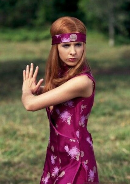 Daphne Blake (Sarah Michelle Gellar) photo