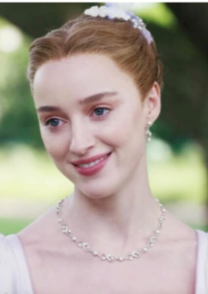 Daphne Bridgerton photo