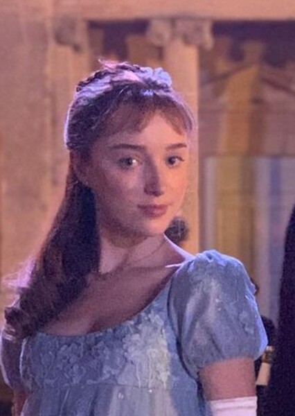 Daphne Bridgerton photo